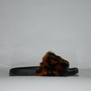 Michael Michael Kors Signature Furry Slides